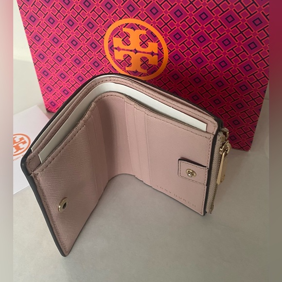 SOLD - Tory Burch Emerson mini wallet - Picture 3 of 11